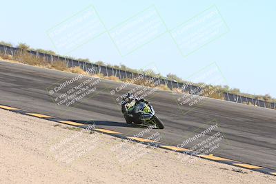 media/Nov-17-2024-CVMA (Sun) [[1fec520723]]/Race 11-Amateur Supersport Open/